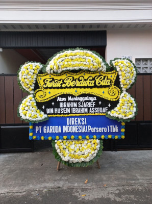 Papan Bunga Duka di Mndona Hiera