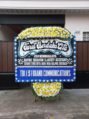 Papan Bunga Duka di Mndona Hiera